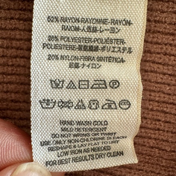 Free People Softly Structured Tunic Mauve Pink Turtleneck Sweater Size Medium - Picture 8 of 8